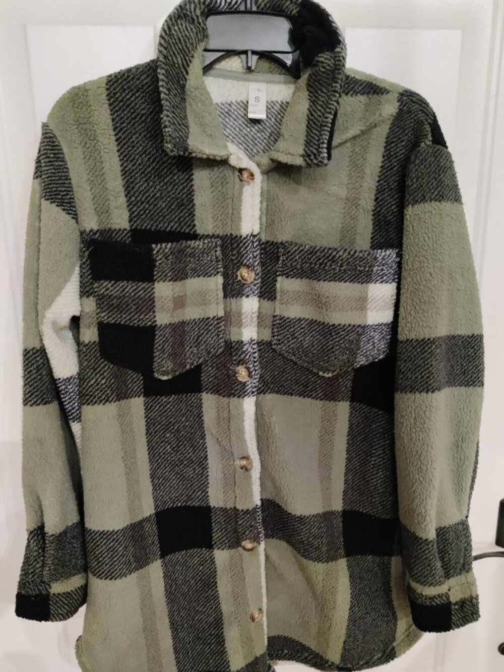 Just Be Women's Fleece Green Plaid Shacket Small